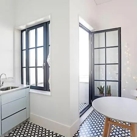아파트 O Aleph, Irresistible Duplex Apt. W/ac And Balcony