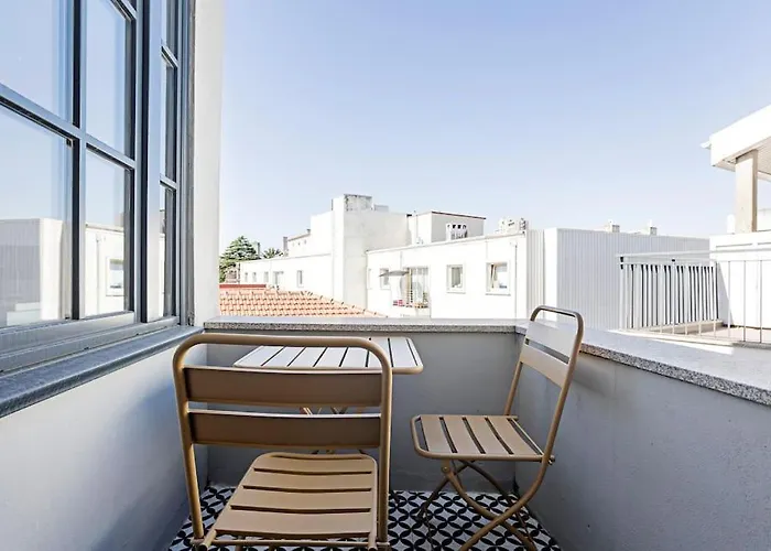 O Aleph, Irresistible Duplex Apt. W/ac And Balcony * Oporto