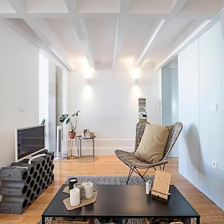 Appartement O Aleph, Irresistible Duplex Apt. W/ac And Balcony Oporto
